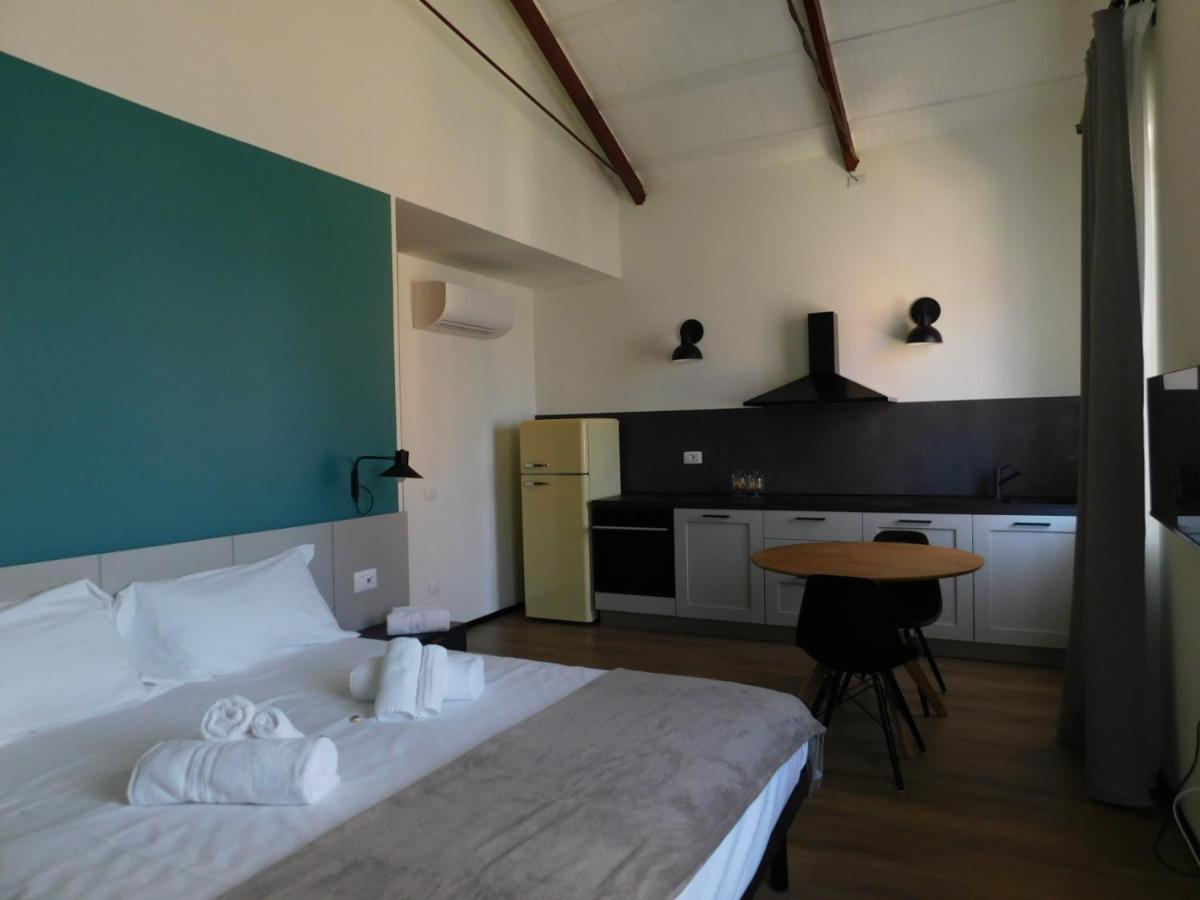 Piumaviola Beds & Apartments Parma Exterior foto